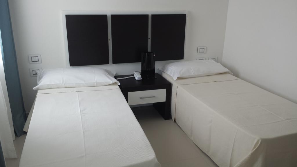 Buddi Hotel Platamona Exteriér fotografie