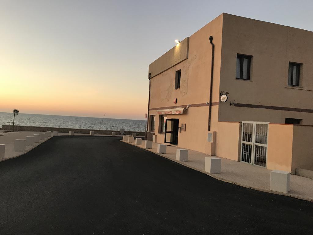 Buddi Hotel Platamona Exteriér fotografie