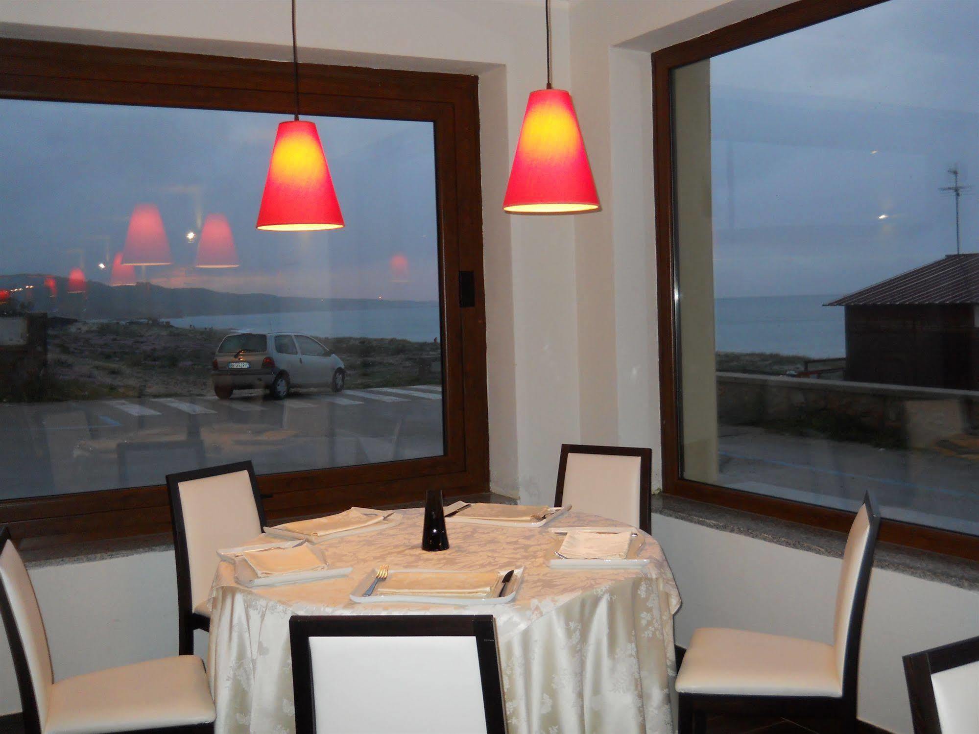 Buddi Hotel Platamona Exteriér fotografie