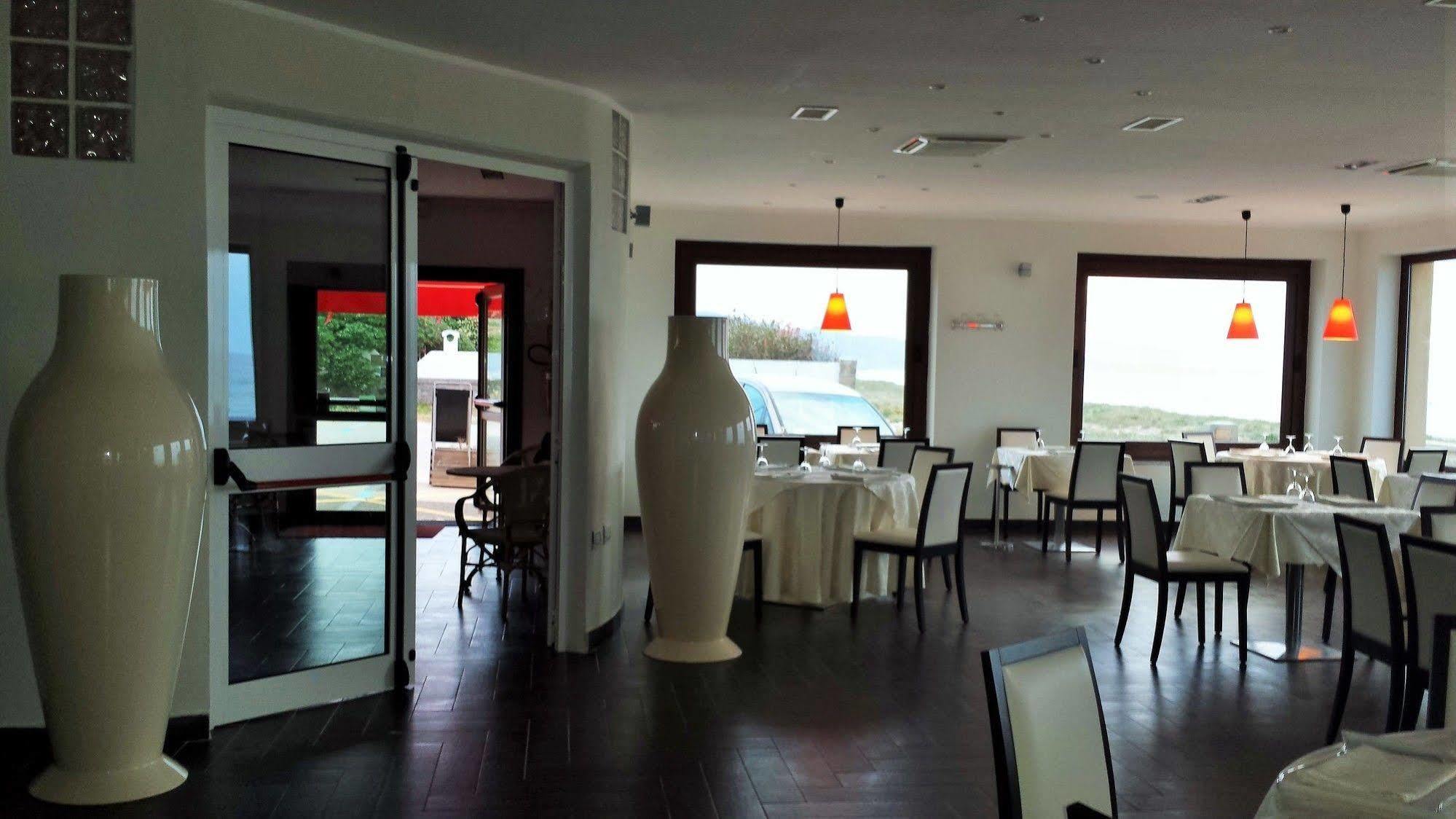Buddi Hotel Platamona Exteriér fotografie