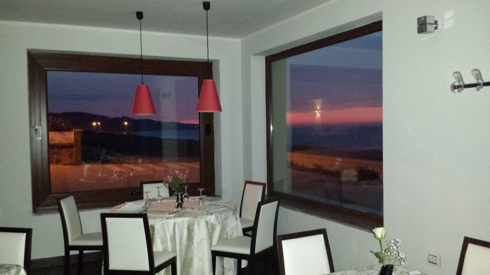 Buddi Hotel Platamona Exteriér fotografie